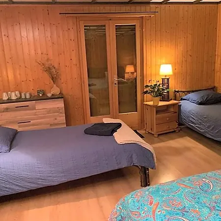 La Cure De Bed & Breakfast *