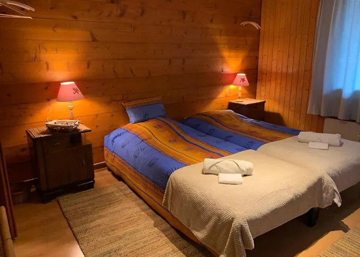 La Cure De Bed and Breakfast