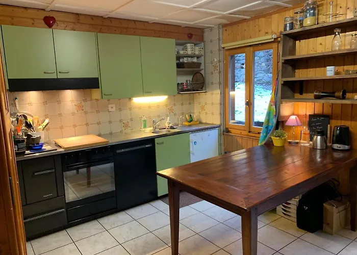 La Cure De Bed and Breakfast Vernamiège