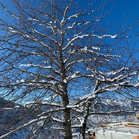 La Cure De Bed & Breakfast