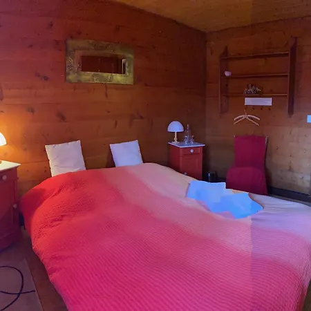 La Cure De Bed & Breakfast Vernamiège